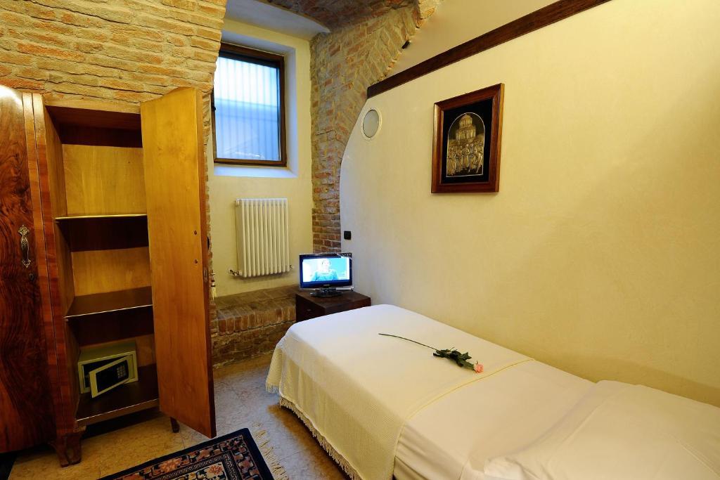 Pensión Casa Museo Palazzo Valenti Gonzaga 3*