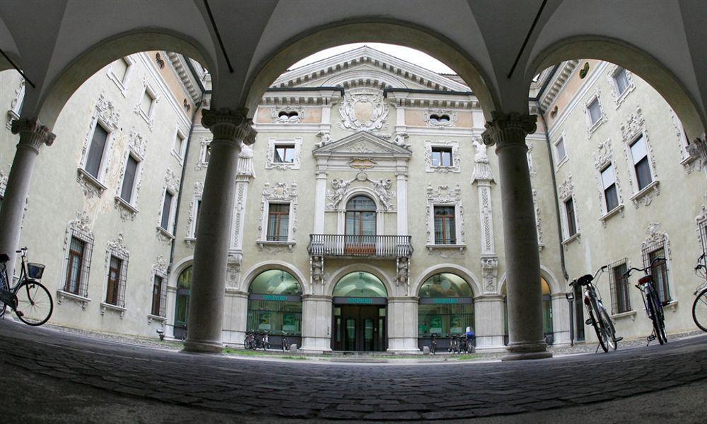 Guest house Casa Museo Palazzo Valenti Gonzaga 3*
